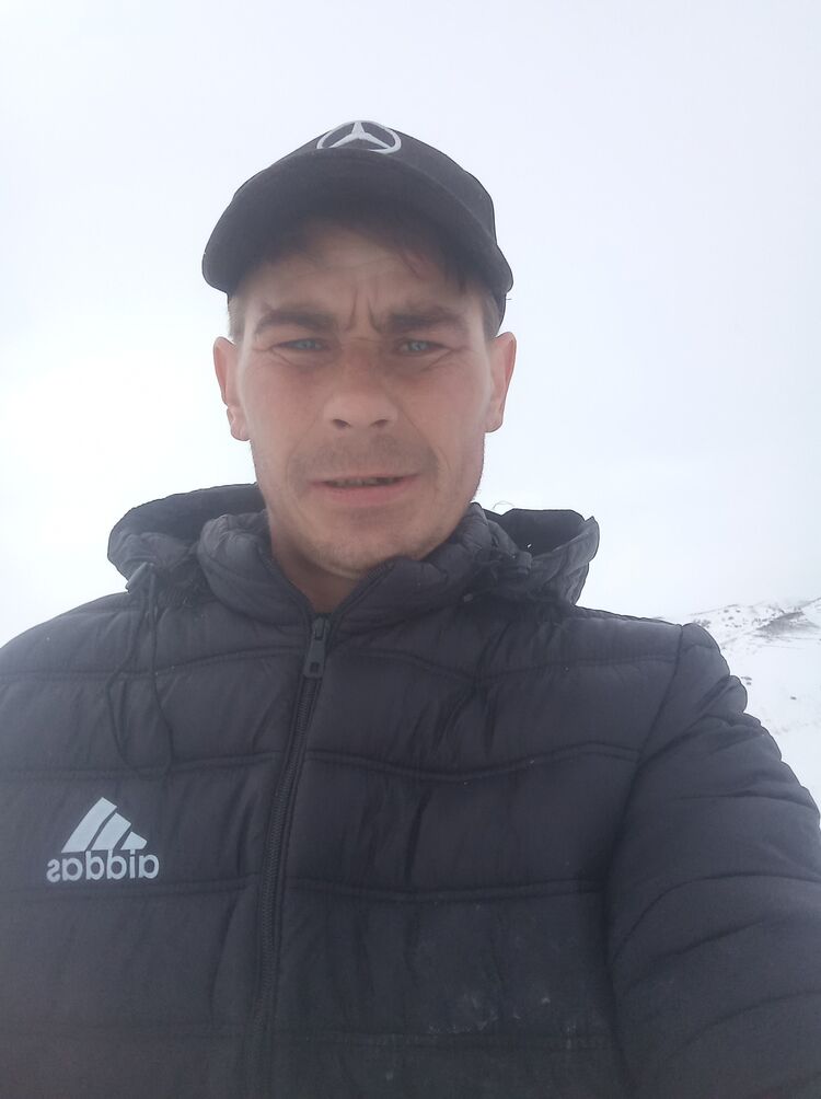  48785264  , 39 ,    
