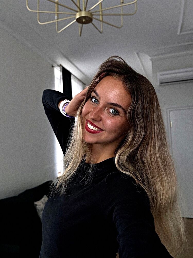  53611884  , 28 ,    -