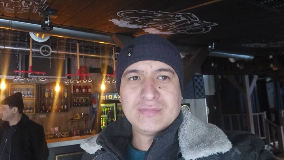  43436954  Dostonbek, 32 ,    