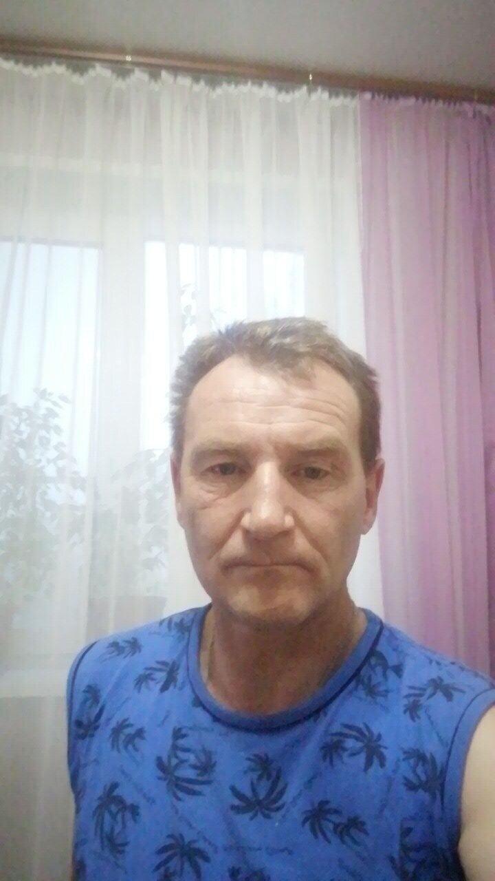 38520244  , 46 ,    