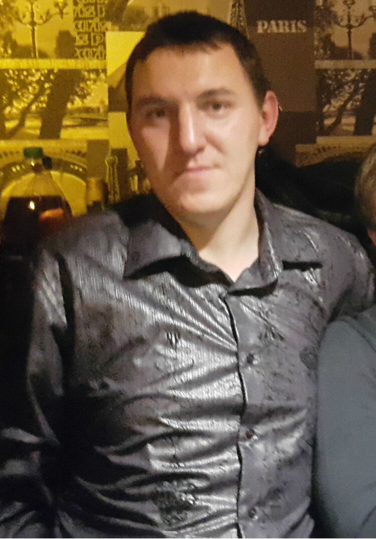 12188414  Pasha, 43 ,    