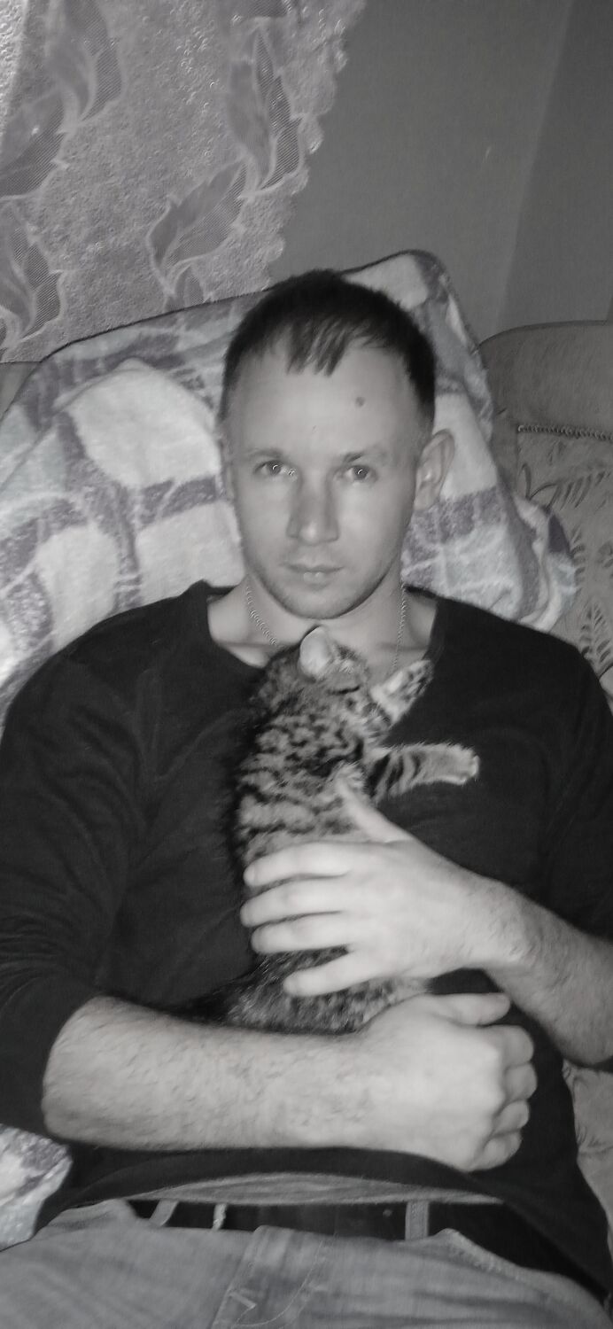  41200174  Zhenya, 37 ,    
