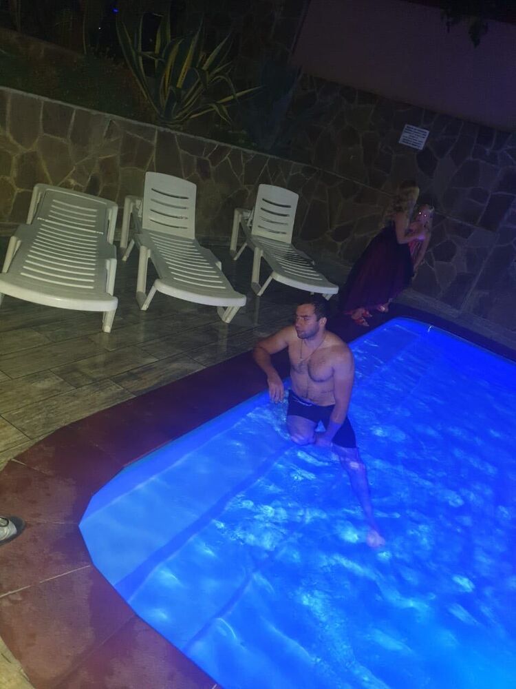  38949234  , 31 ,    
