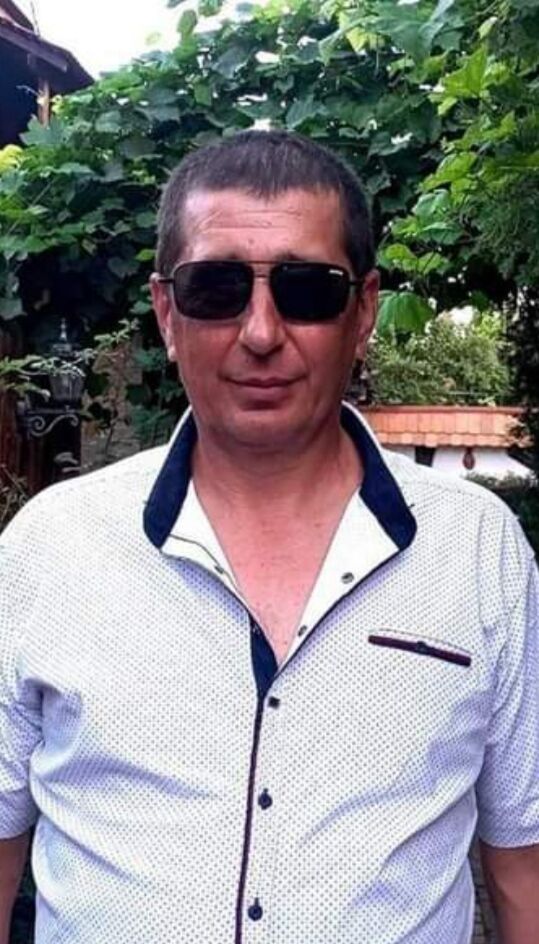  49092254  Sergei, 48 ,    