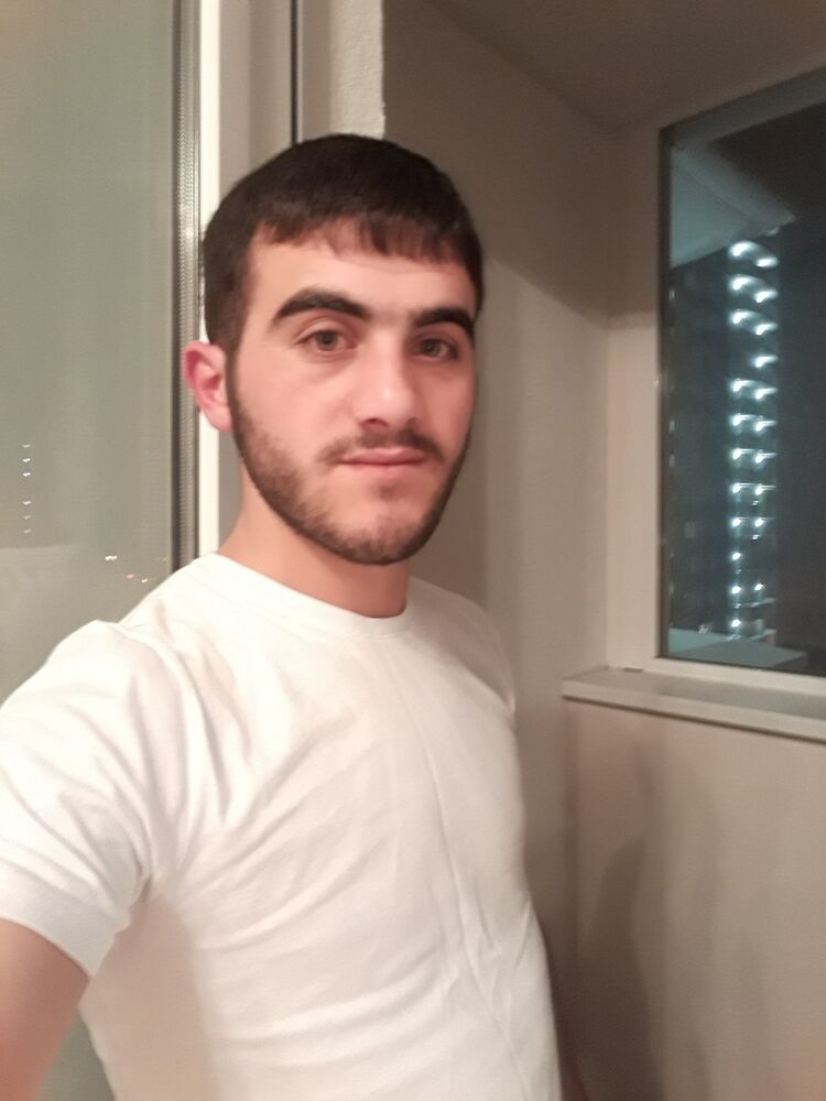  19403744  , 35 ,    