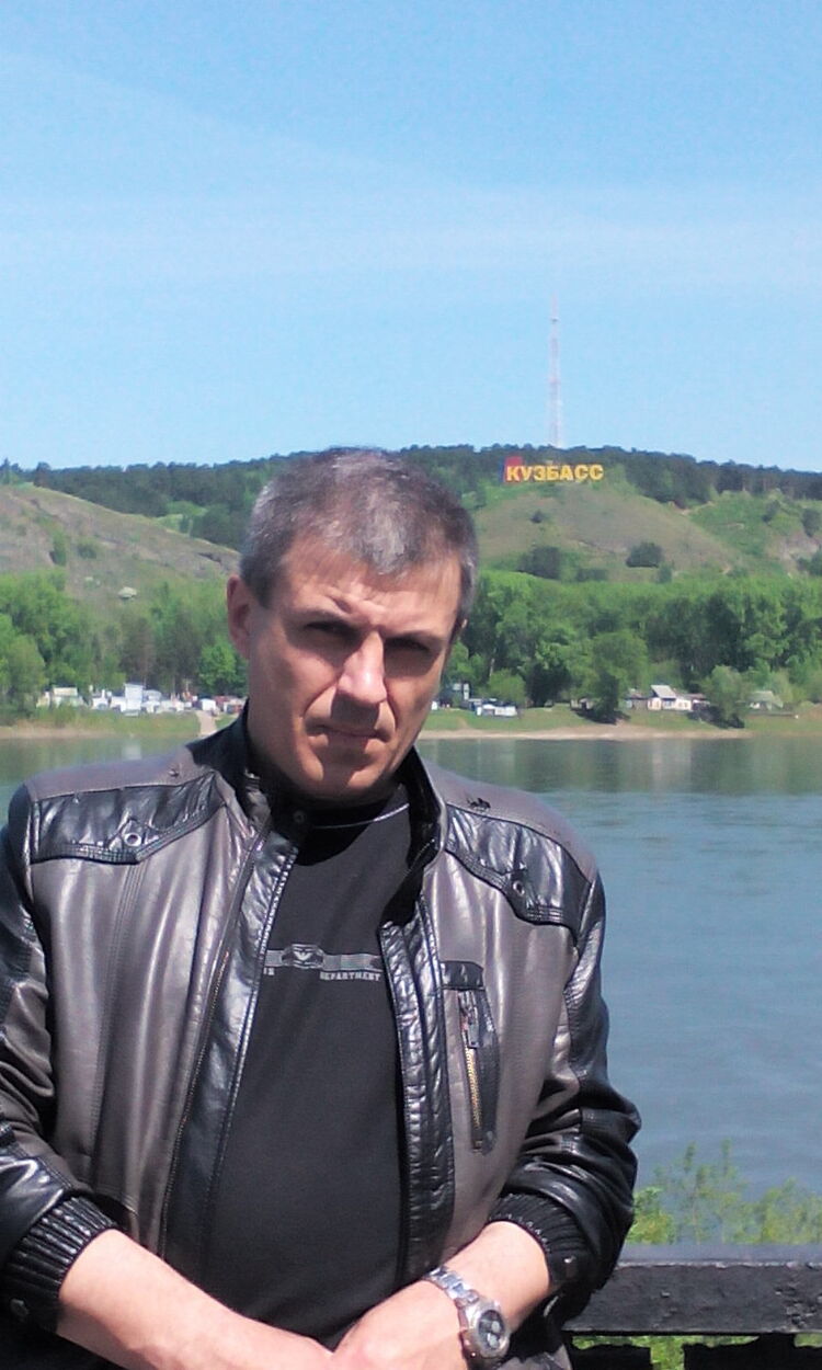  54272464  Alex, 42 ,    