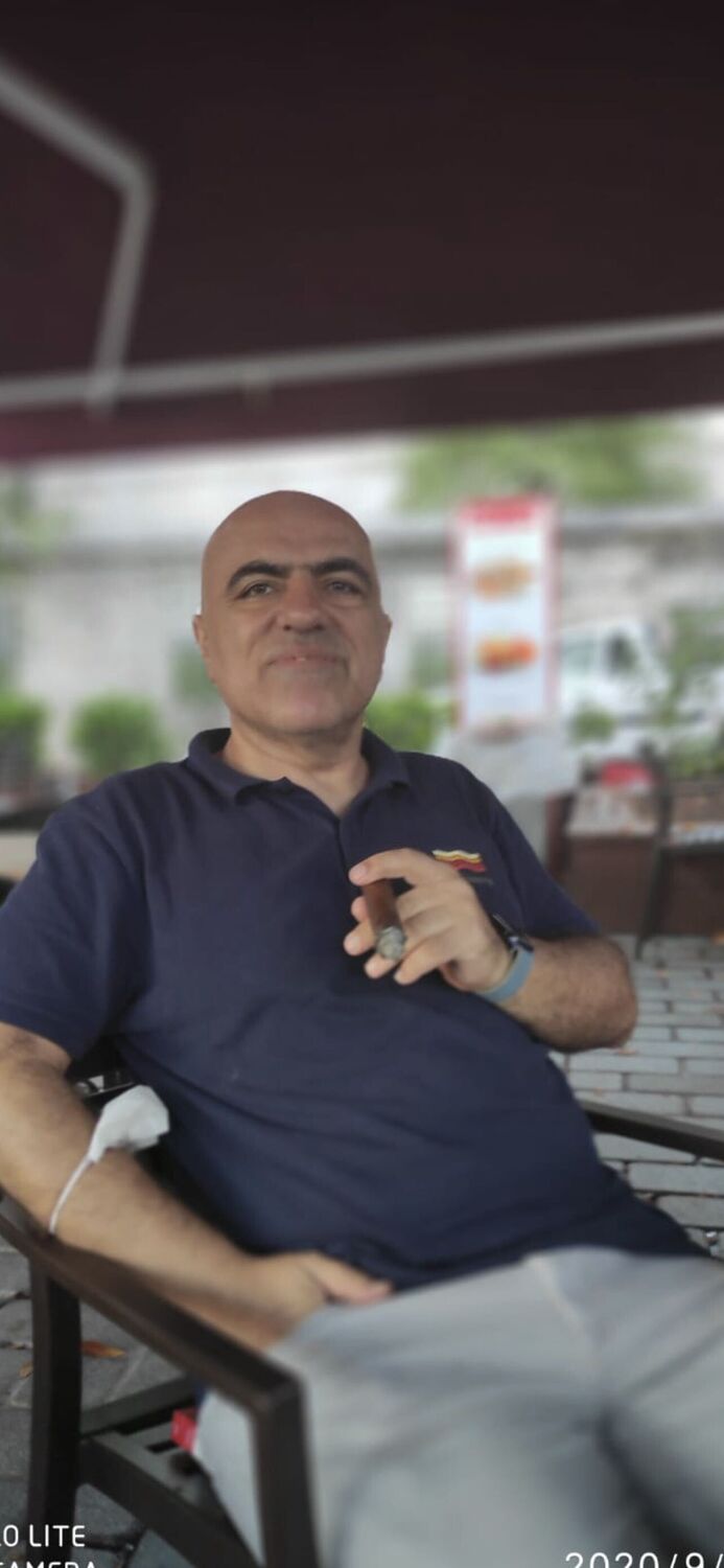  Esenyurt,   Ahmet, 48 ,   ,   