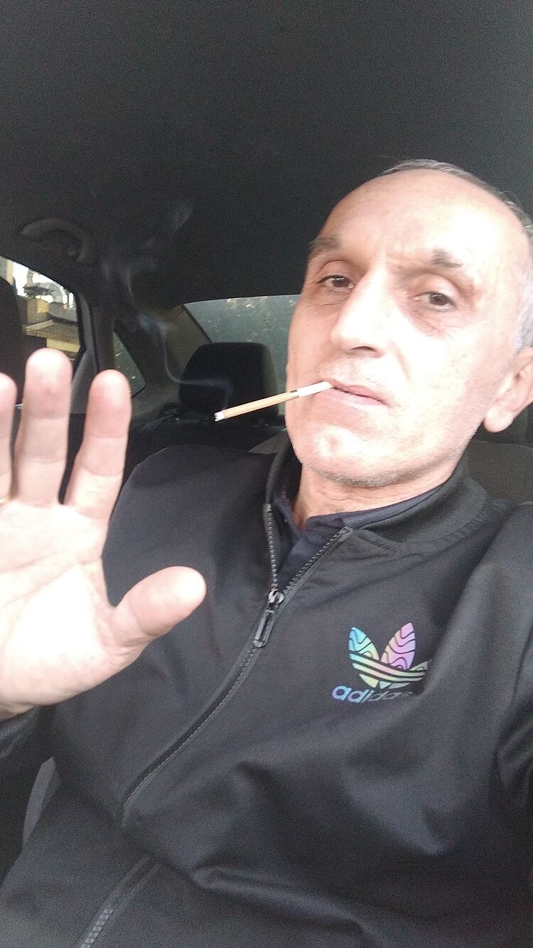  32588724  , 51 ,    