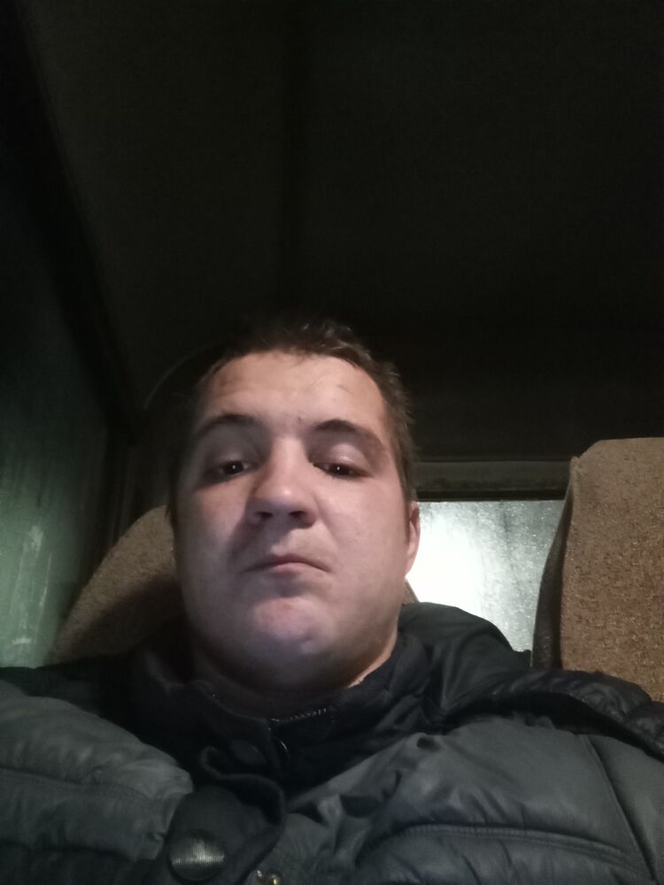  47193334  , 27 ,    