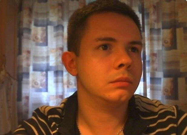  9948444  Andrew, 31 ,    