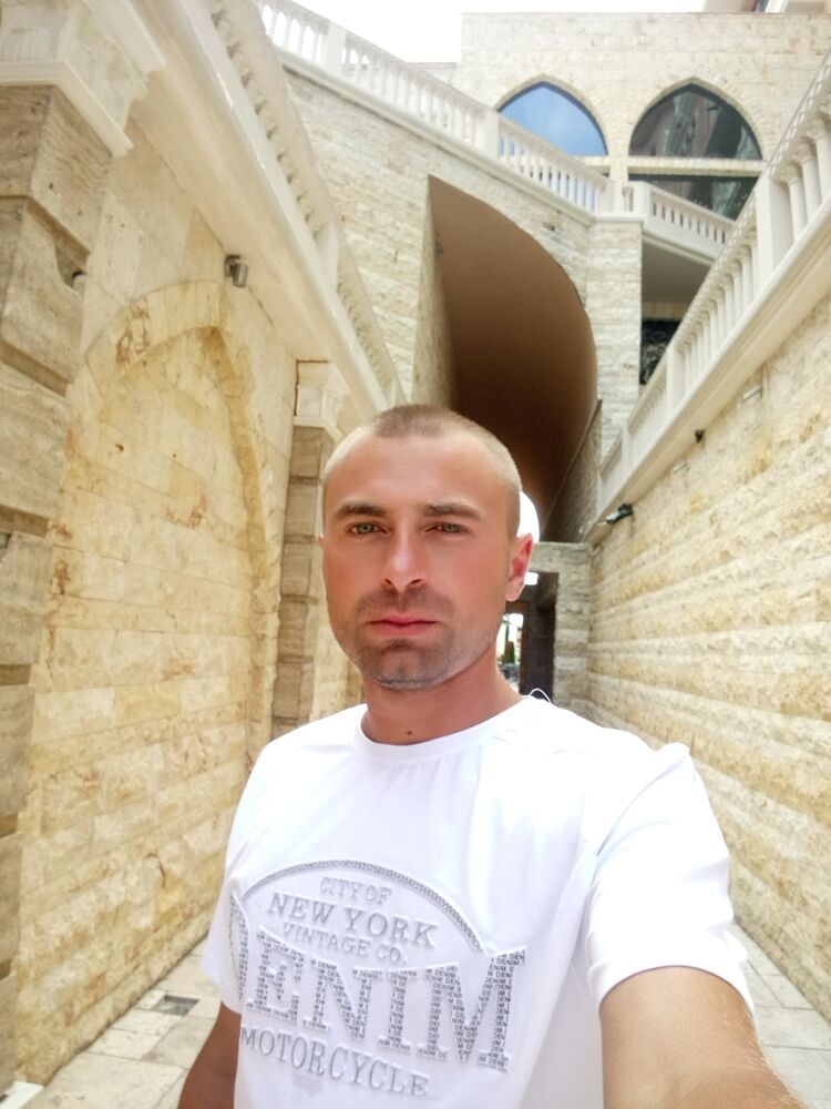  ,   Iulian, 32 ,   ,   , c , 