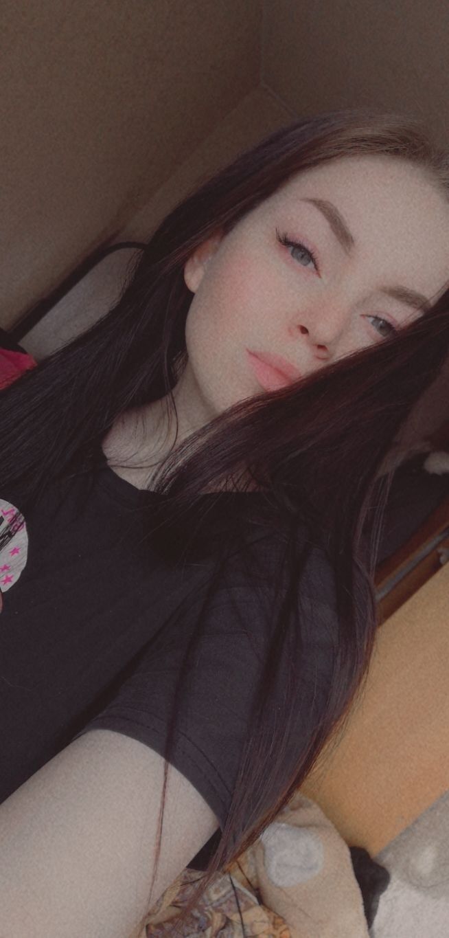  40020864  Milena, 25 ,    --