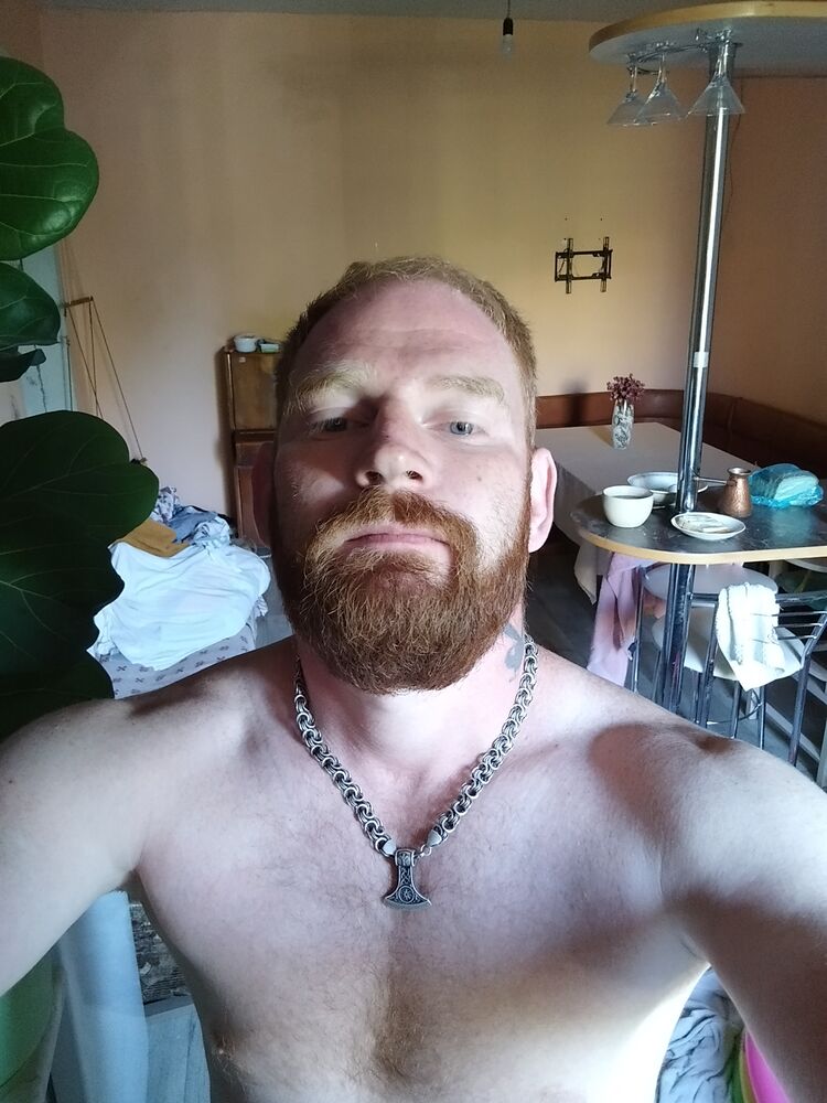  ,   Vladislav, 36 ,   ,   