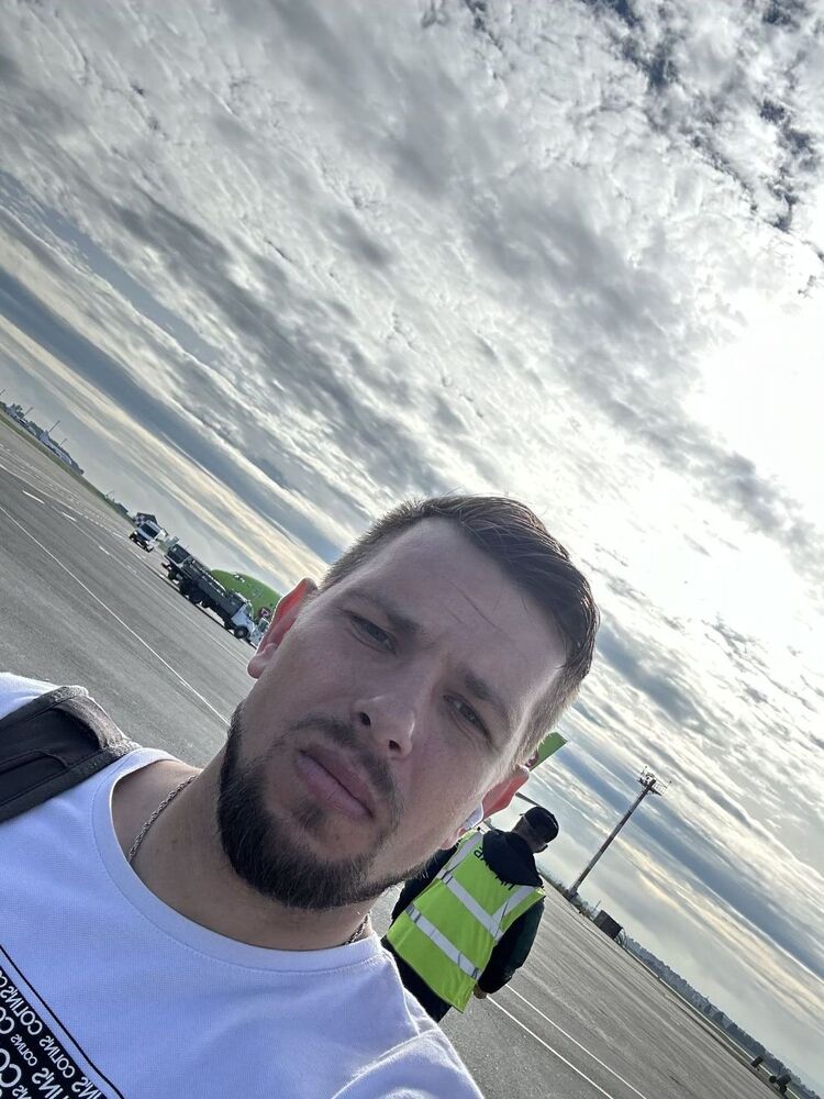  ,   Siarhei, 37 ,   ,   
