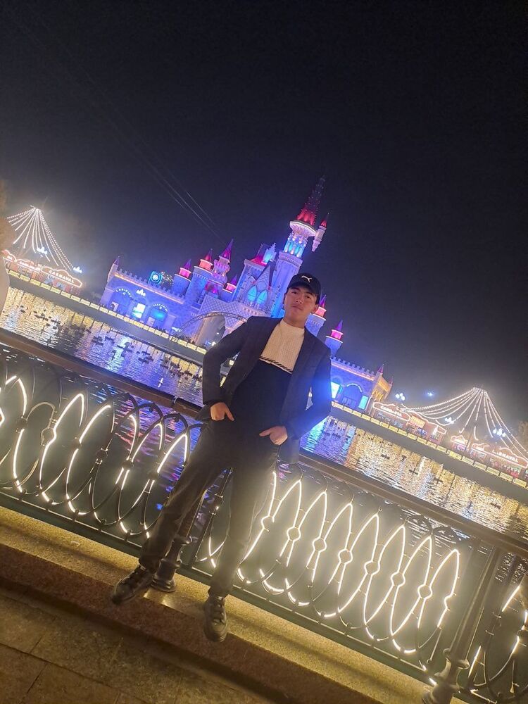  ,   Jamshidbek, 18 ,   ,   