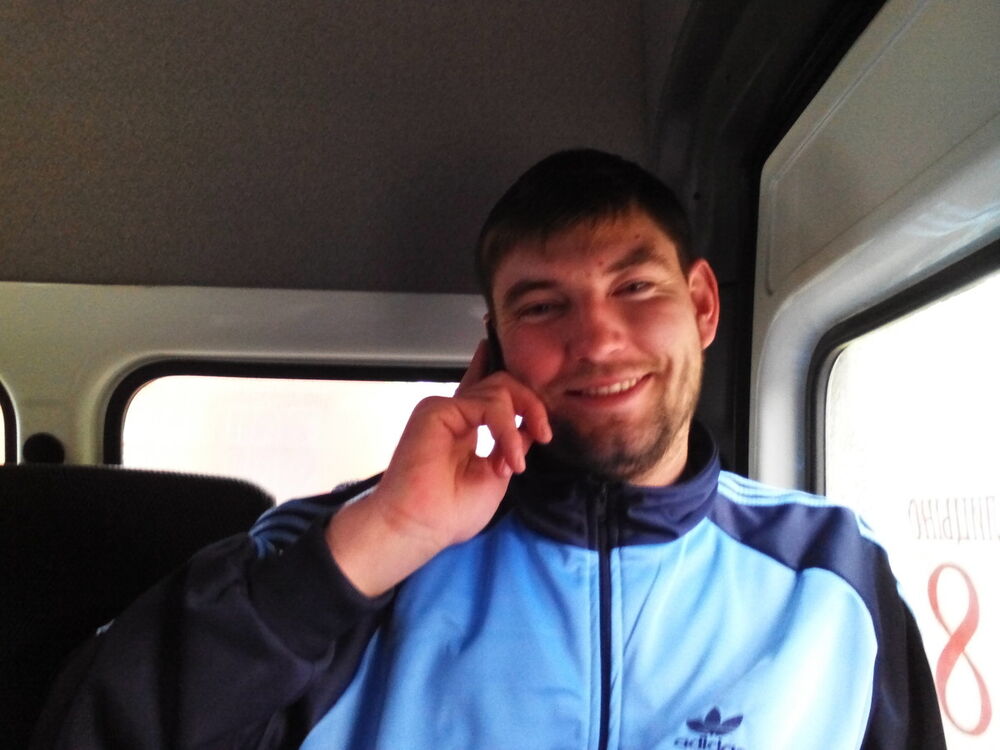  ,   Maks, 37 ,     , c 