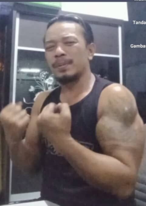 -,   Alam, 28 ,   ,   