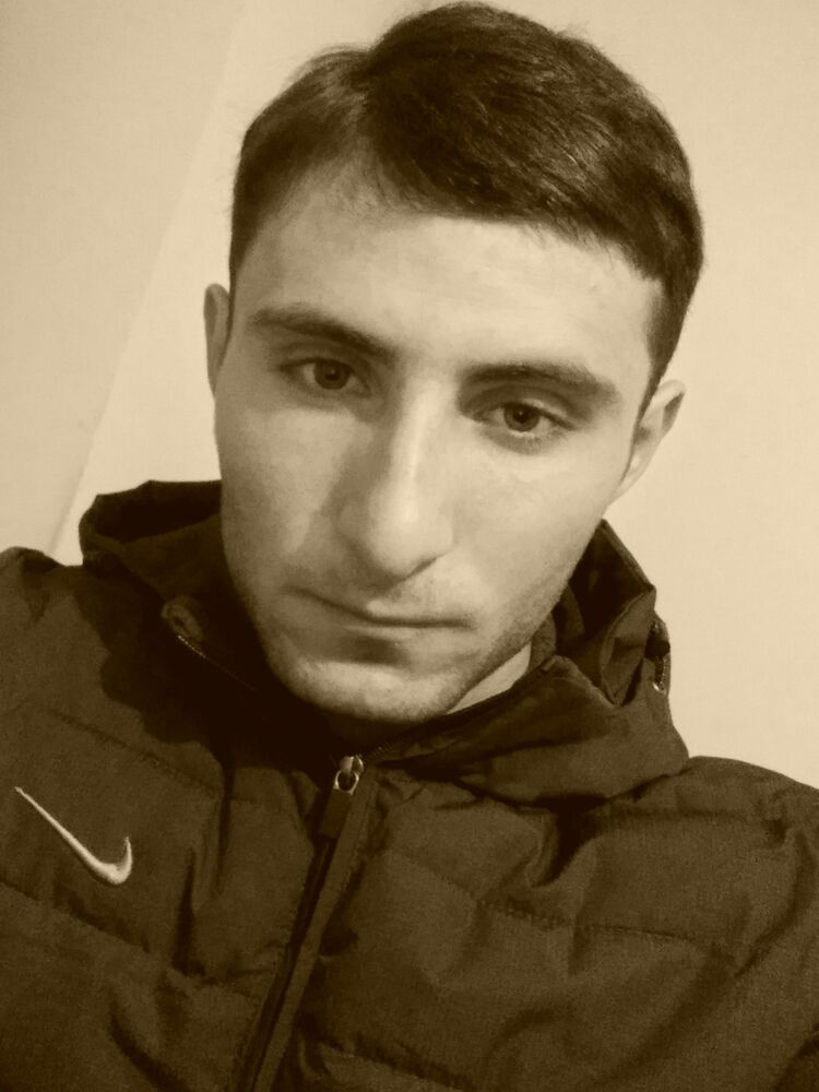  22774924  HAYK, 25 ,    