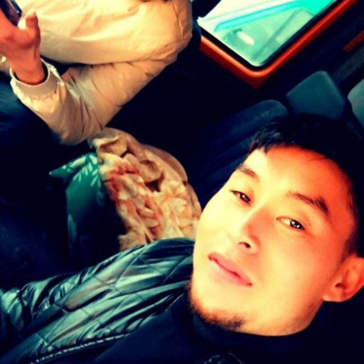  22654844  Joni, 33 ,    