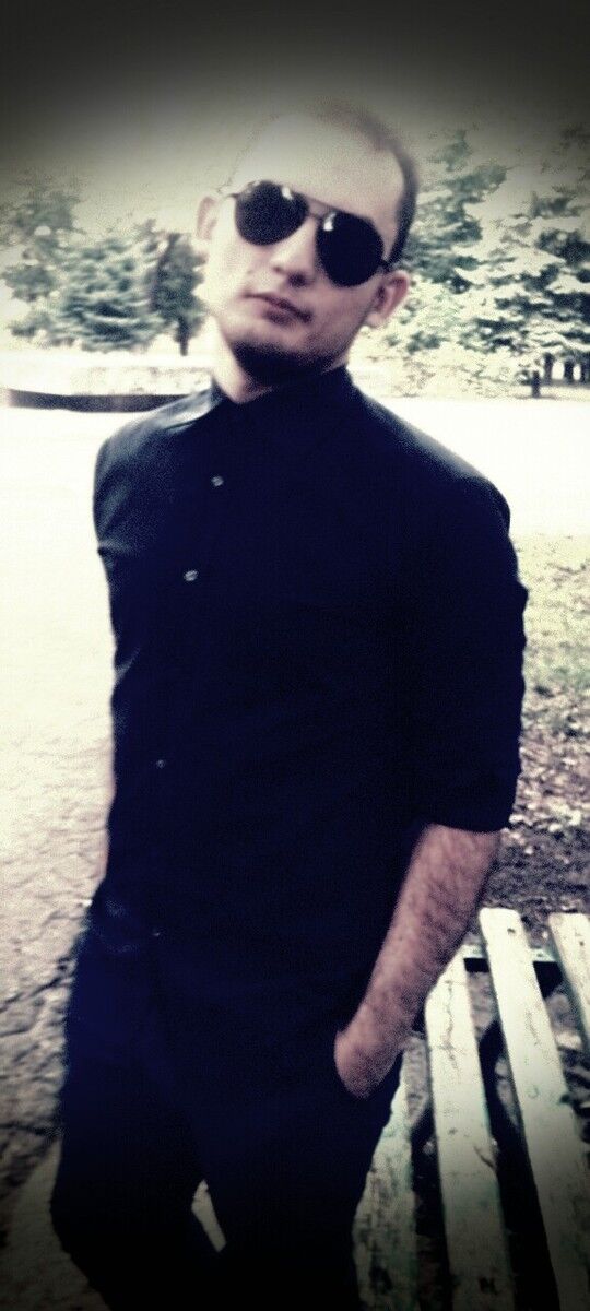  10768794  Phantom, 28 ,     