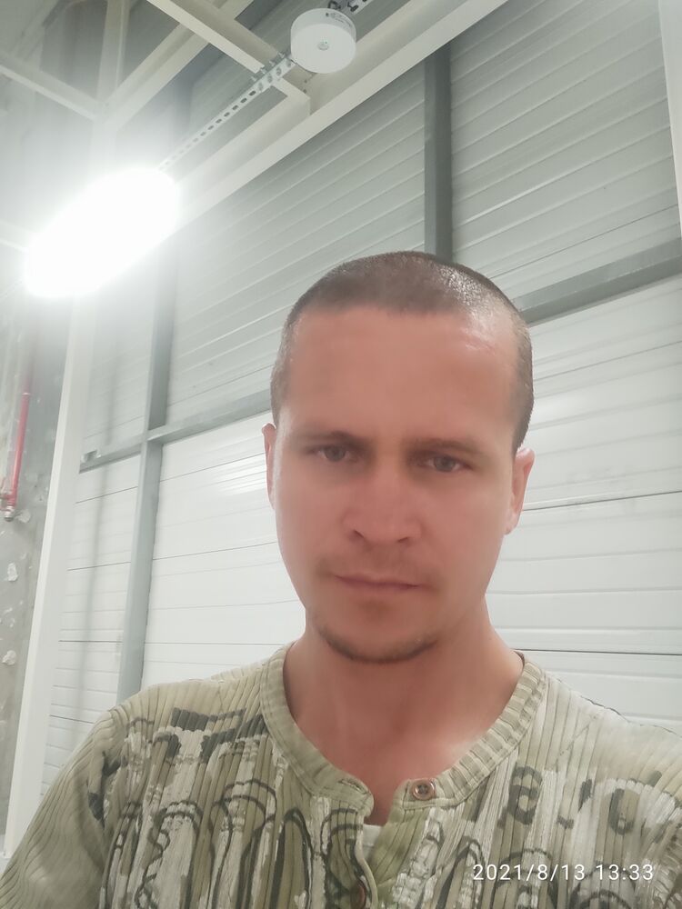  23635514  Volfgang, 48 ,    