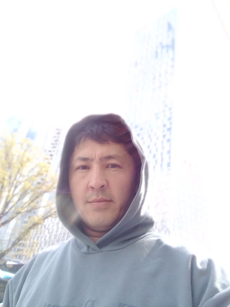  ,   Isman, 33 ,   ,   