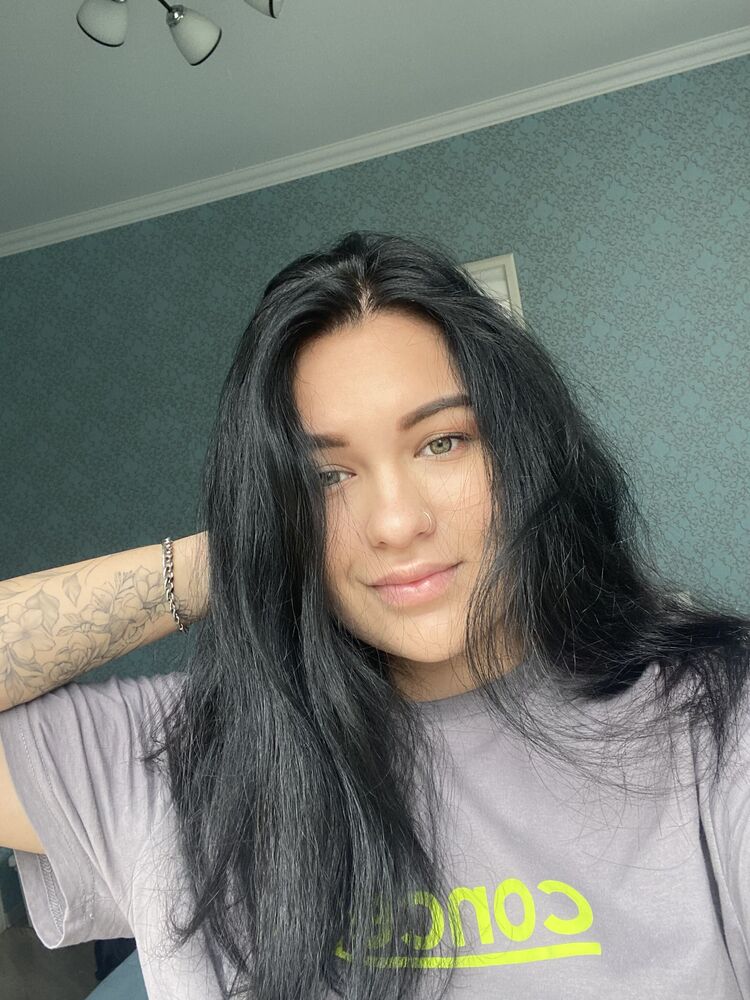  ,   Kelsey, 22 ,   ,   , c 