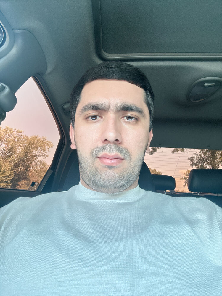  49388044  , 32 ,    
