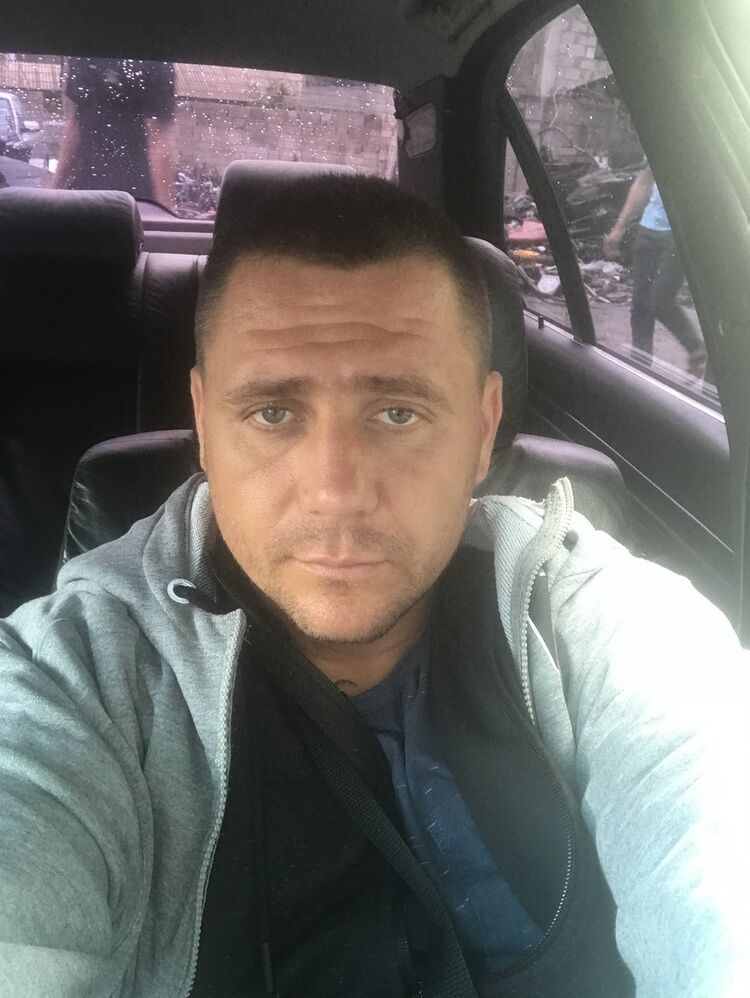  12500204  Serghei, 40 ,    