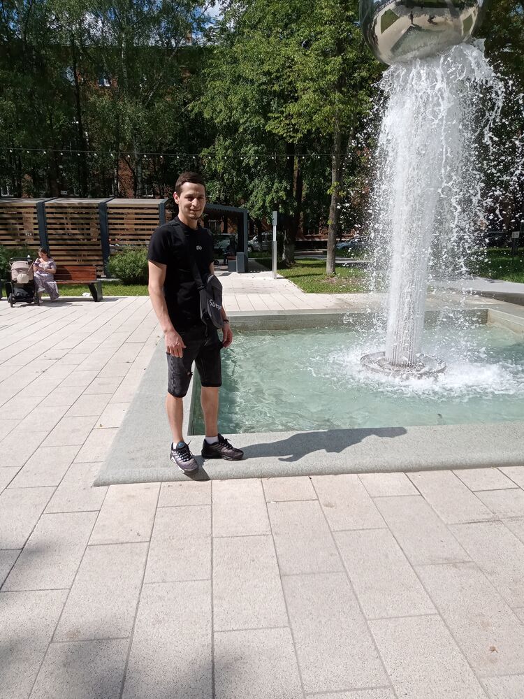  52981724  , 31 ,    