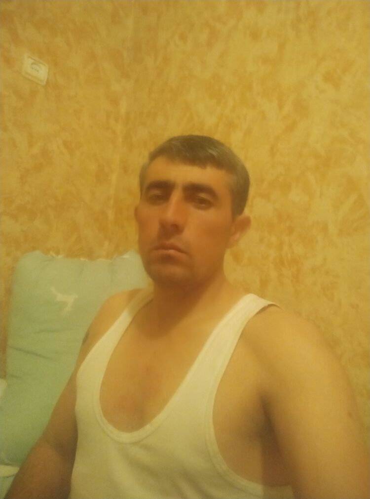  43790464  Nicat, 40 ,    