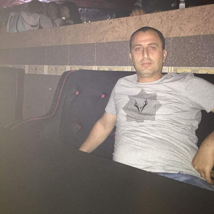  ,   GarikGaspary, 45 ,   
