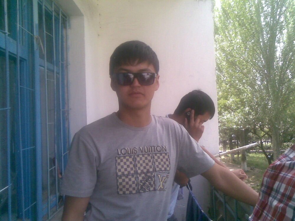  ,   700072102, 35 ,   