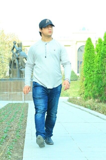  9228914  Parviz, 28 ,    