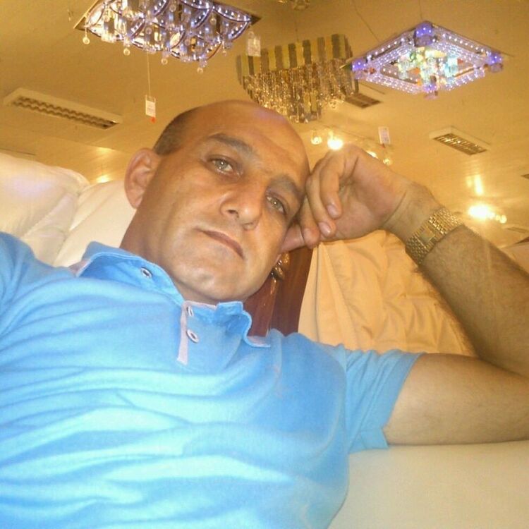  ,   Saro, 49 ,   ,   