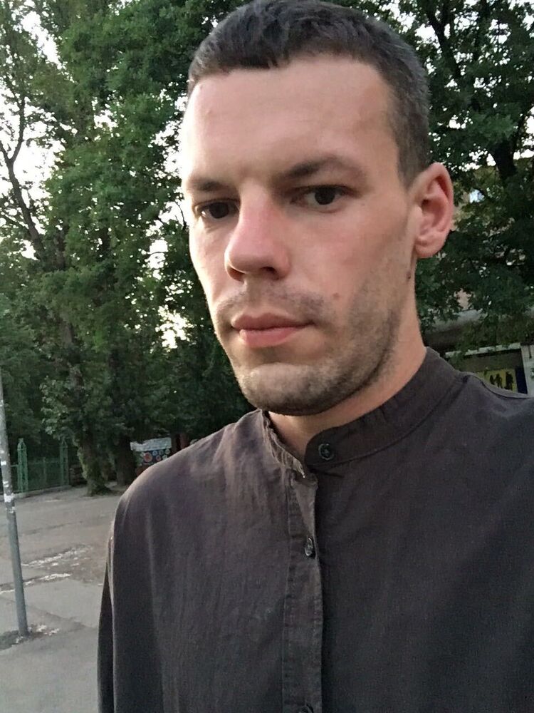  -,   , 32 ,   ,   