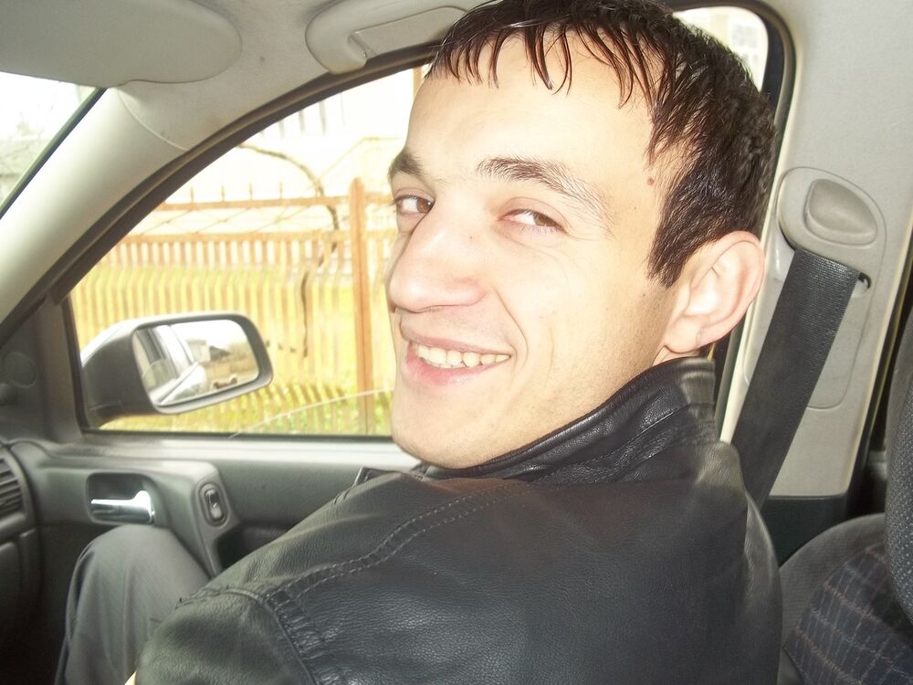  4349964  Avtandil, 38 ,    