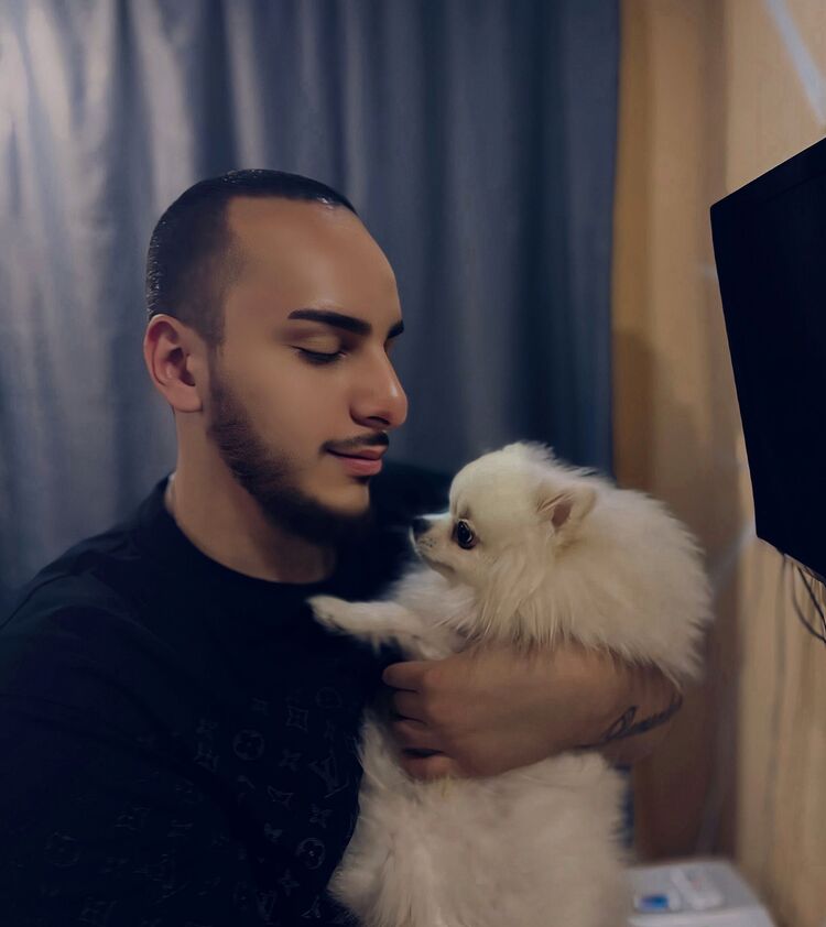  ,   Jonic, 24 ,     , c 