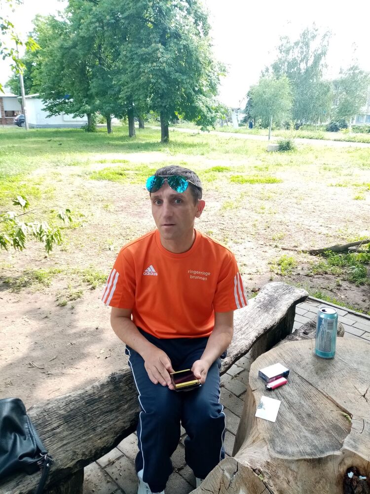  31741624  , 42 ,    