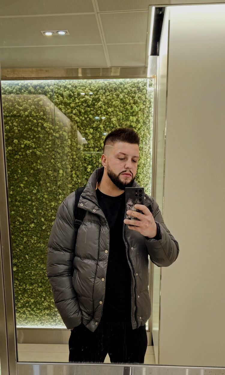  47418864  , 31 ,    