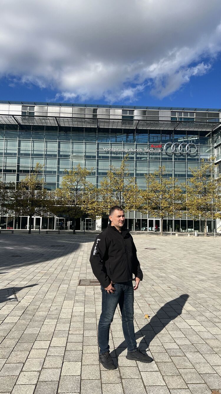  38746844  Alexandr, 38 ,     