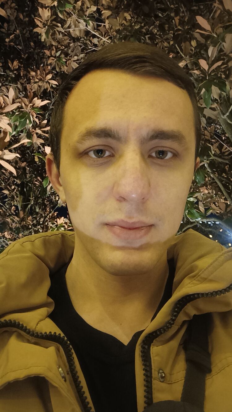  34207534  Konstantin, 30 ,    