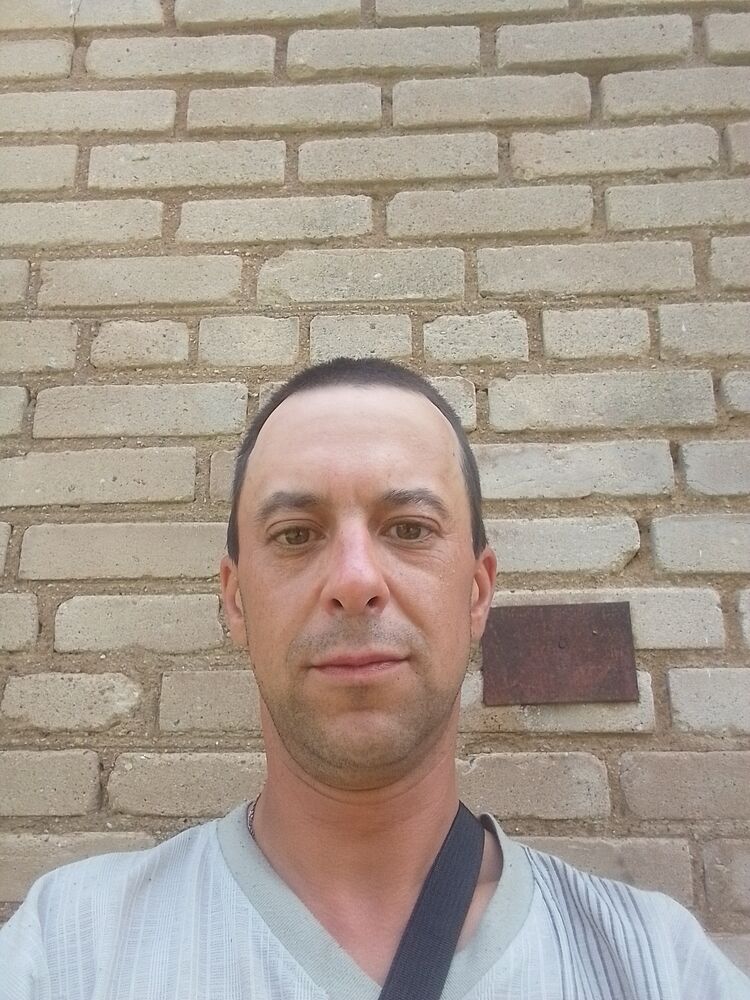  44703164  , 35 ,    