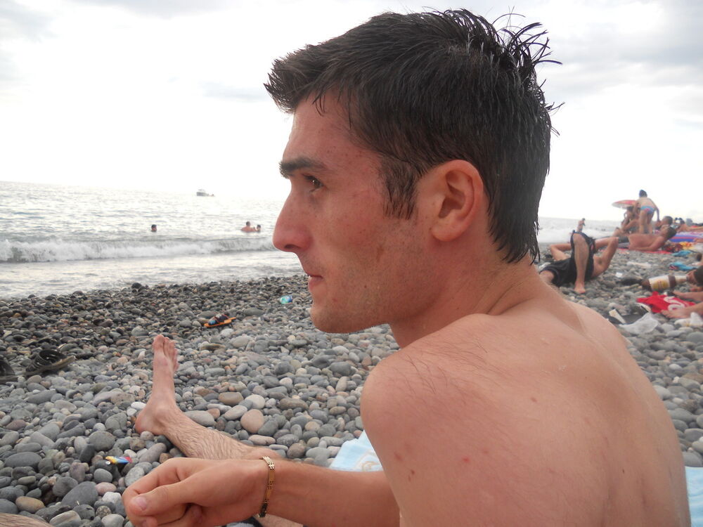  4408264  Nodiko, 33 ,    