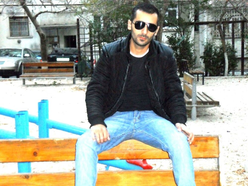  ,   Artur, 39 ,   