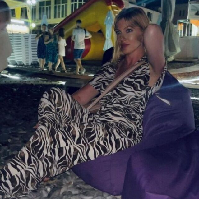  54248464  , 42 ,    -