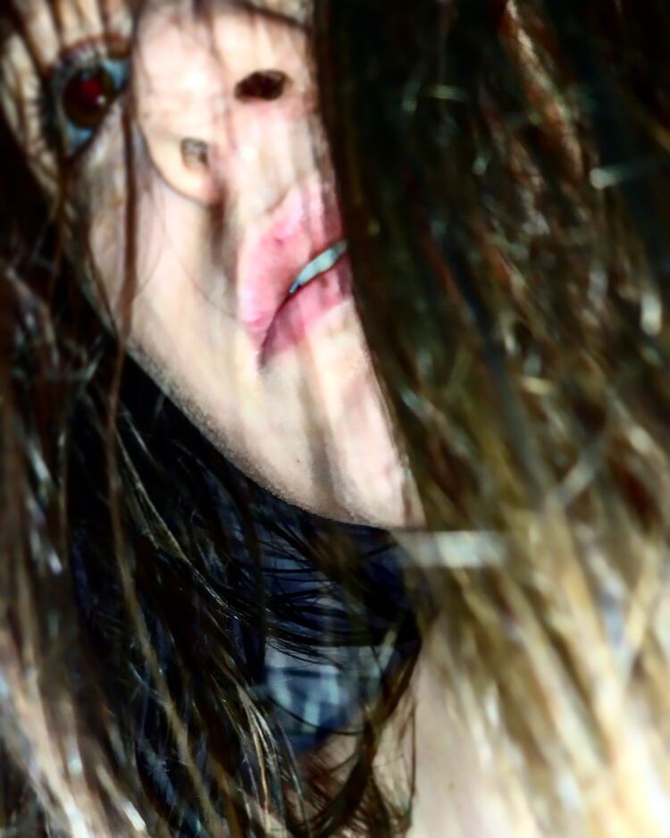  18660254  Alisa, 24 ,    