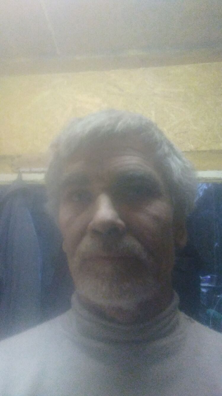  32733804  , 52 ,    