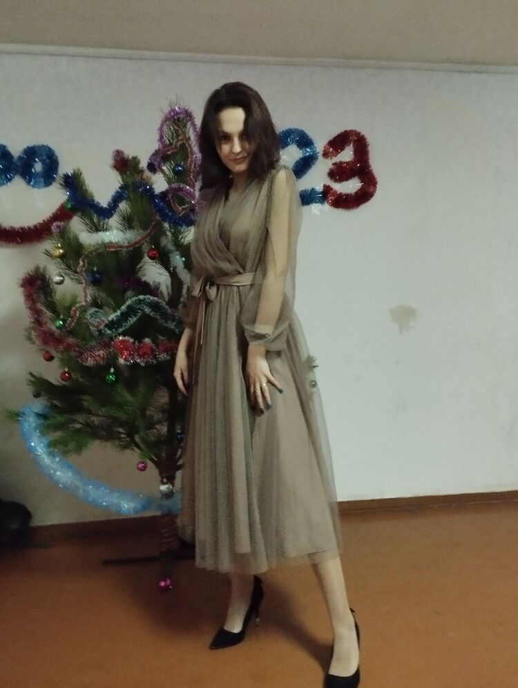  31660554  Kira, 22 ,    