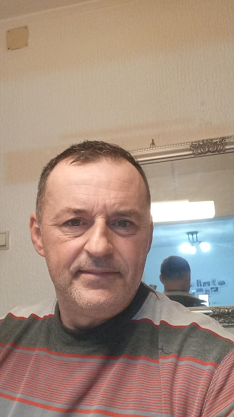  22675824  Gorann, 50 ,    
